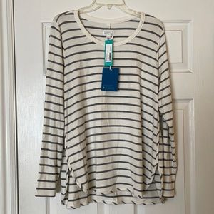 Market & Spruce curved hem french terry knit top